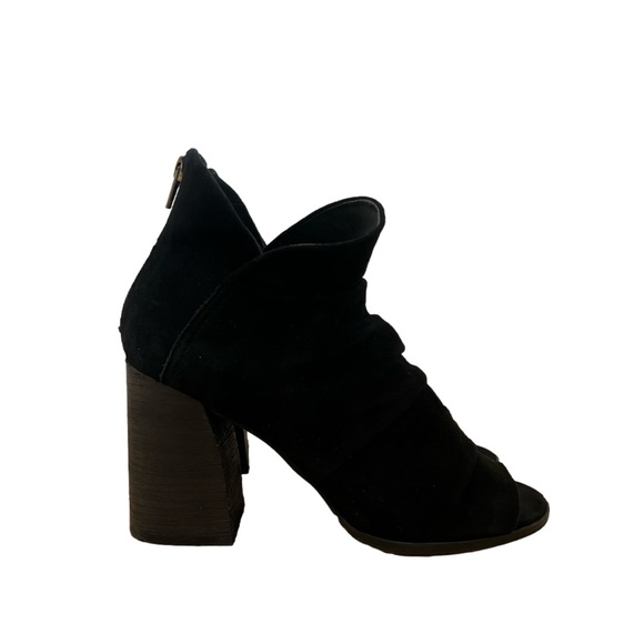 Tahari Davina Black Suede Heeled Open toe Boots 8.5 - Picture 5 of 8